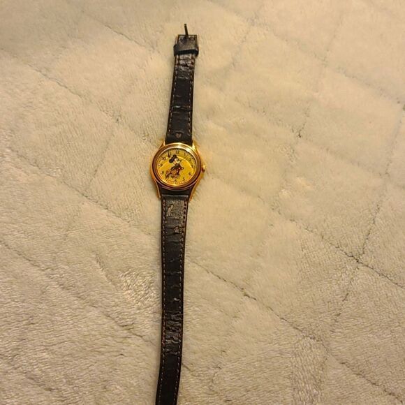 Vintage Disney Mini Mouse Lorus Quartz Watch - Picture 1 of 4
